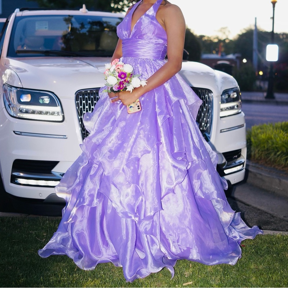 Prom elegant Purple Halter Gown - Picture 2 of 4